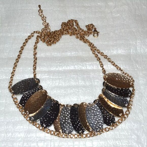Metal Oval Disks, Silver, Gold, Dark Gray Bib #necklace #jewelry #fashion - Picture 4 of 4